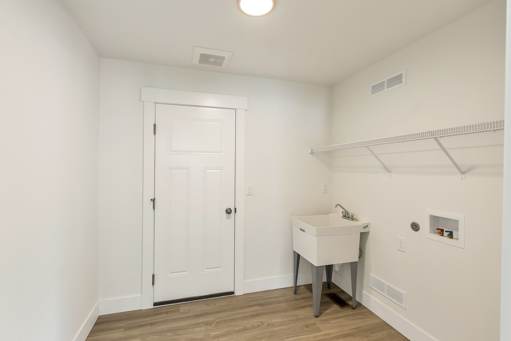 18314 Selkirk Estates Road Greenacres, WA 99016 - Photo 19 of 28 Gallery Image 19