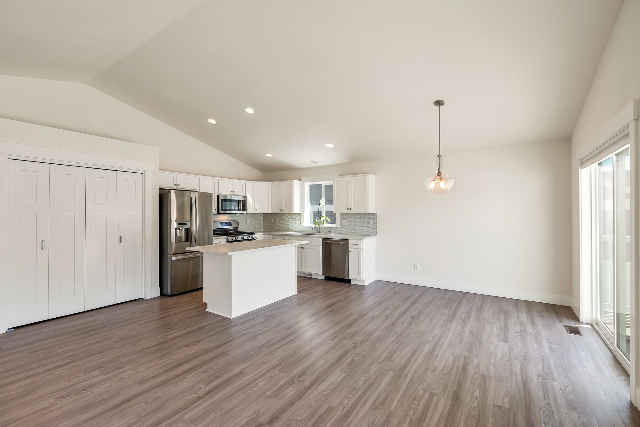 18314 Selkirk Estates Road Greenacres, WA 99016 - Photo 7 of 28 Gallery Image 7