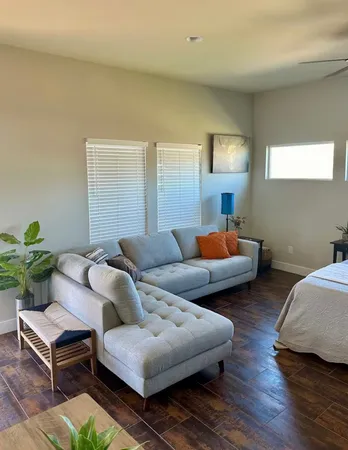 $4,600 | 904 Willow Street, Austin, TX 78702