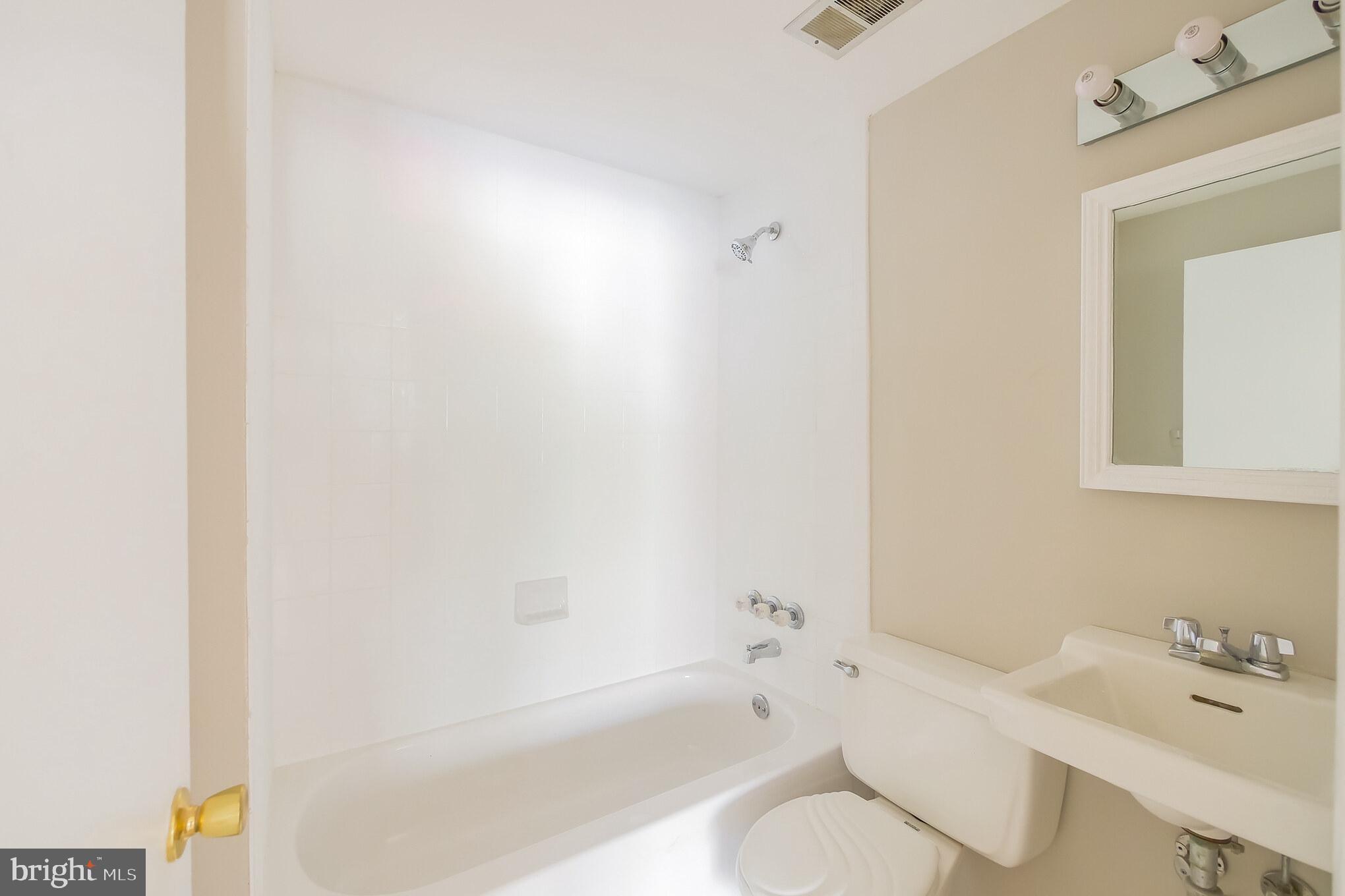 9311 Avenel Road Silver Spring, MD 20903 - Photo 20 of 30