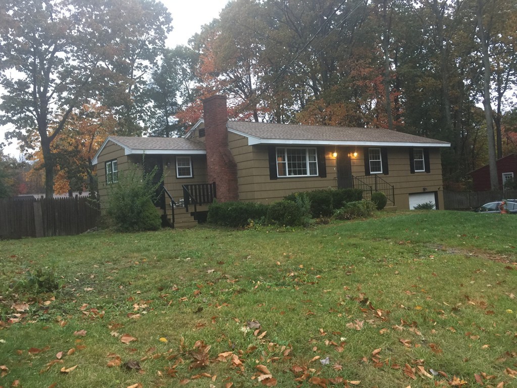 10 Nancy Drive Rutland, MA 01543 - Photo 1 of 17 Gallery Image 1