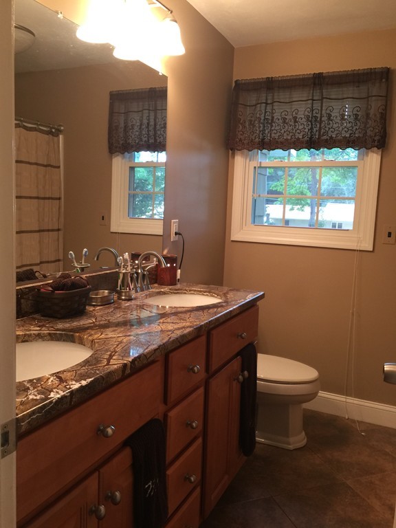 10 Nancy Drive Rutland, MA 01543 - Photo 7 of 17 Gallery Image 7