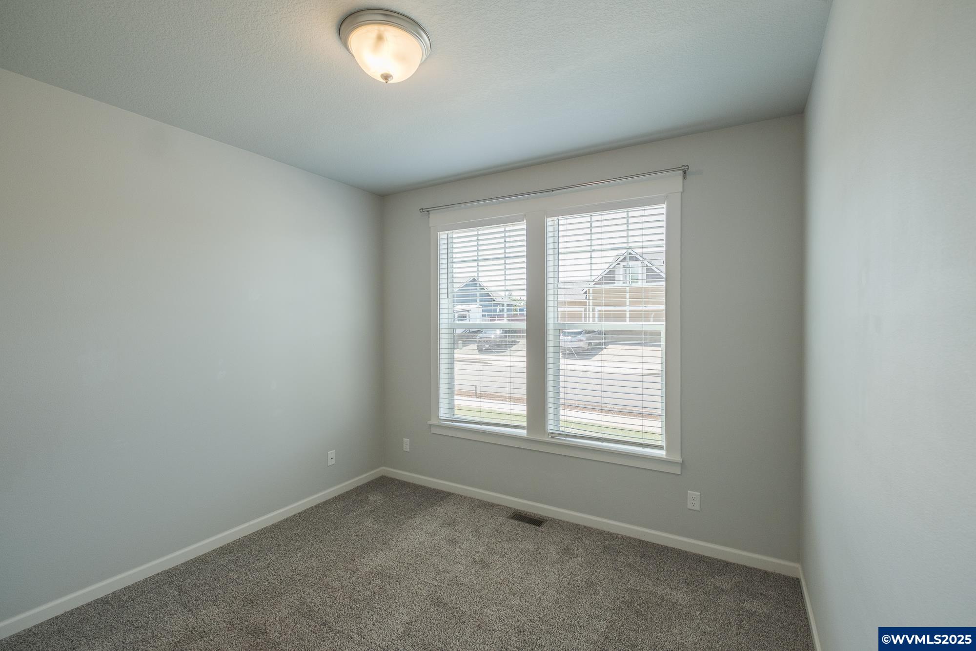 5839 Northeast Tuscan Loop Albany, OR 97321 - Photo 42 of 50 Gallery Image 42