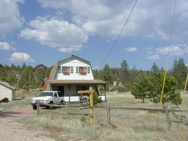 2817 Pine Hill Road Overgaard, AZ 85933 - Photo 1 of 5 Primary Photo