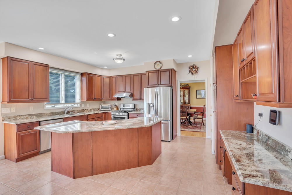 30 Red Oak Lane Freehold, NJ 07728 - Photo 23 of 73 022_bdsc05839