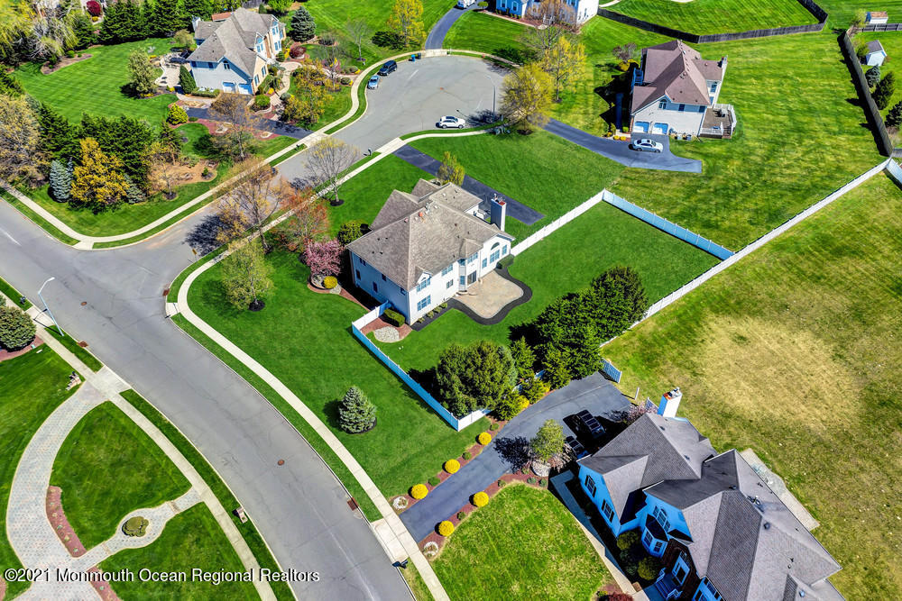 30 Red Oak Lane Freehold, NJ 07728 - Photo 70 of 73 an aerial view of a house