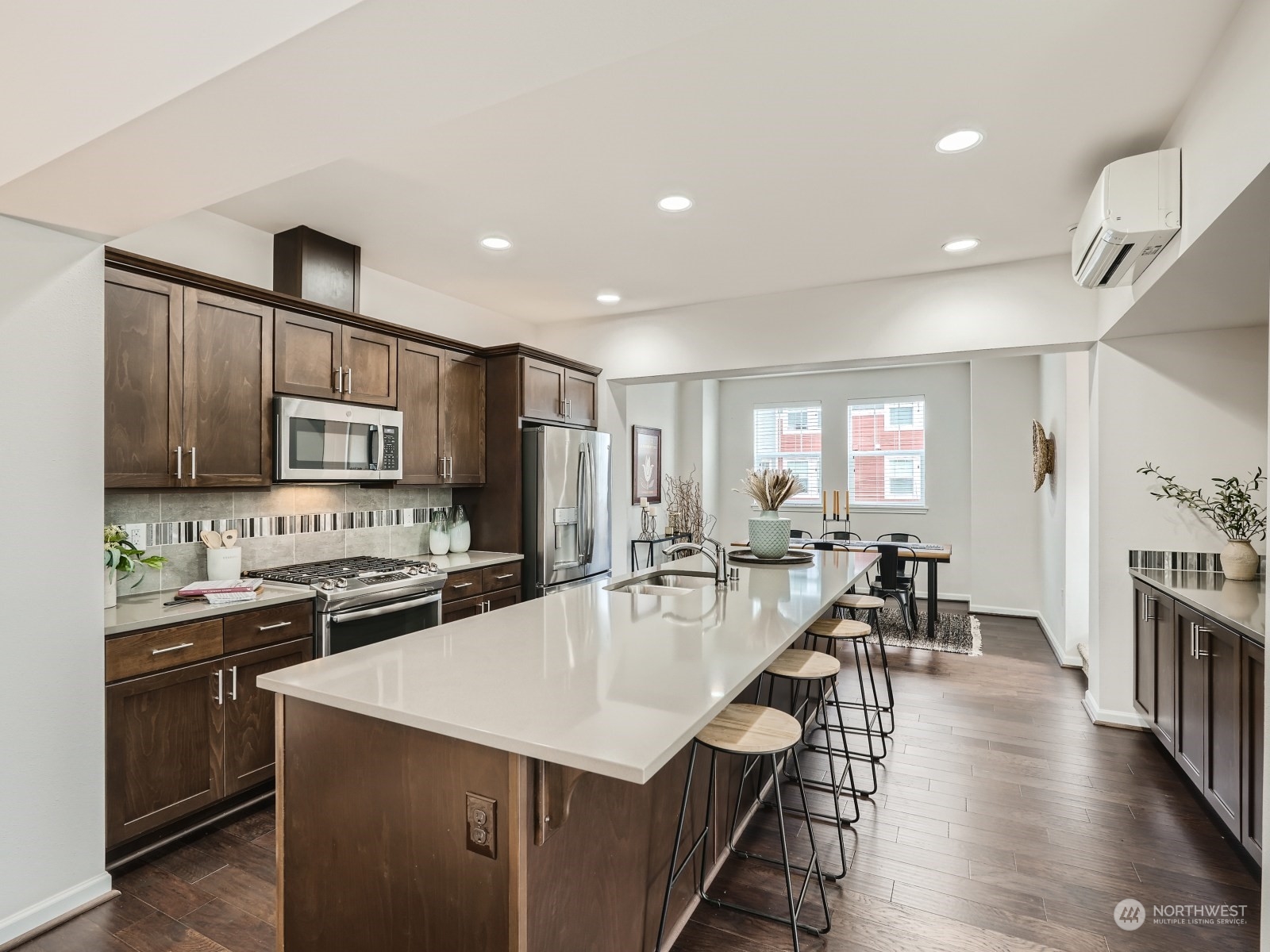 3450 Southwest Graham Street, Unit 1105 Seattle, WA 98126 - Photo 6 of 26 Gallery Image 6