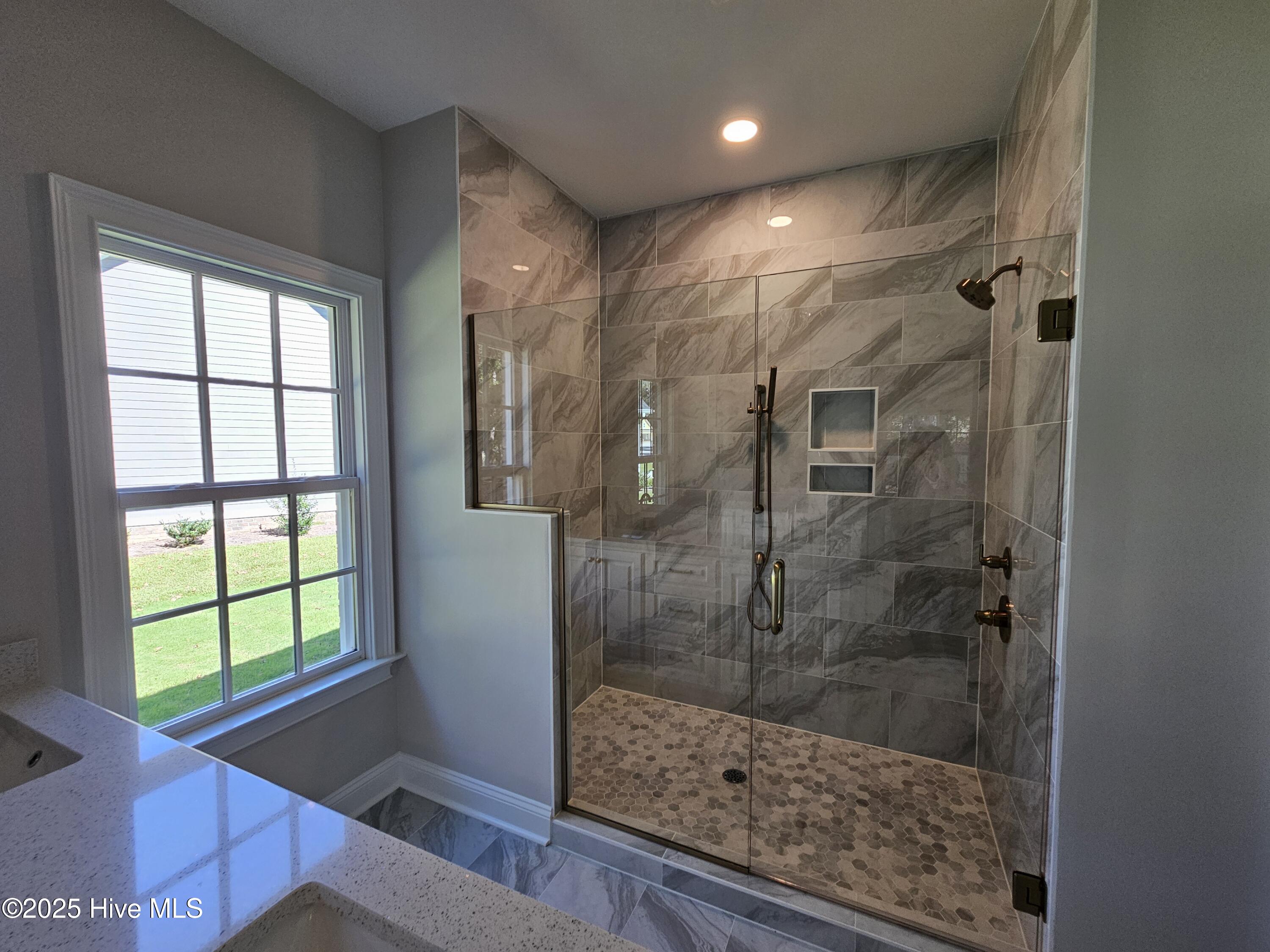 107 Village Circle Clinton, NC 28328 - Photo 16 of 21 20251004_125531