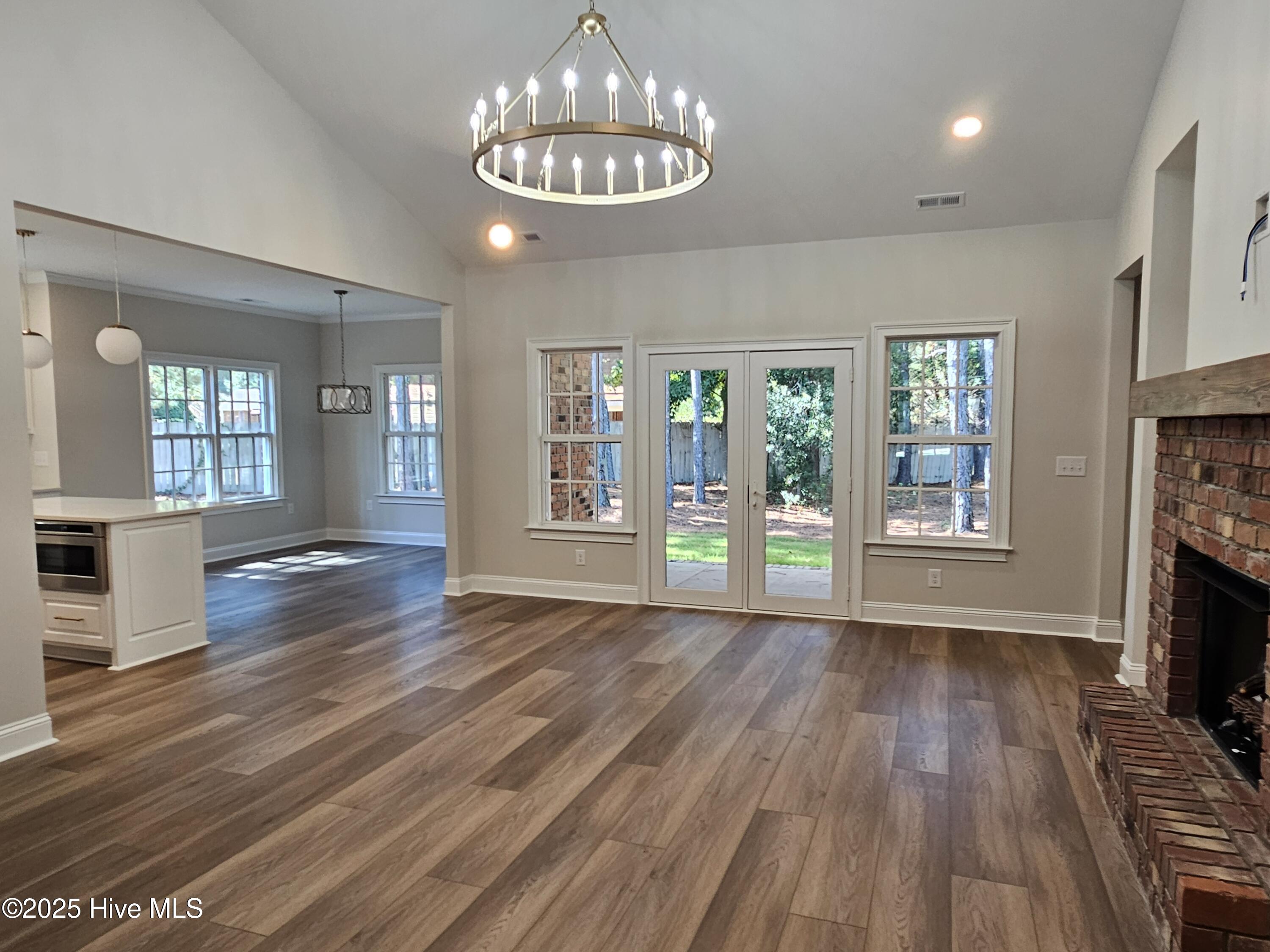 107 Village Circle Clinton, NC 28328 - Photo 7 of 21 20251004_125800