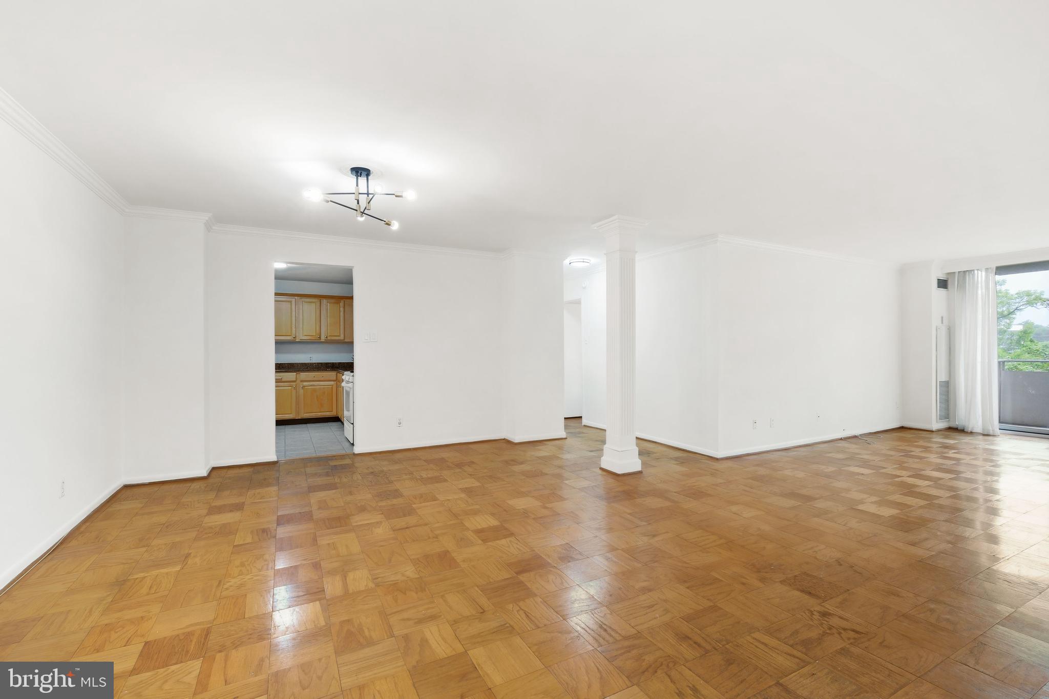 5101 River Road, Unit 513 Bethesda, MD 20816 - Photo 12 of 42 Dining Area