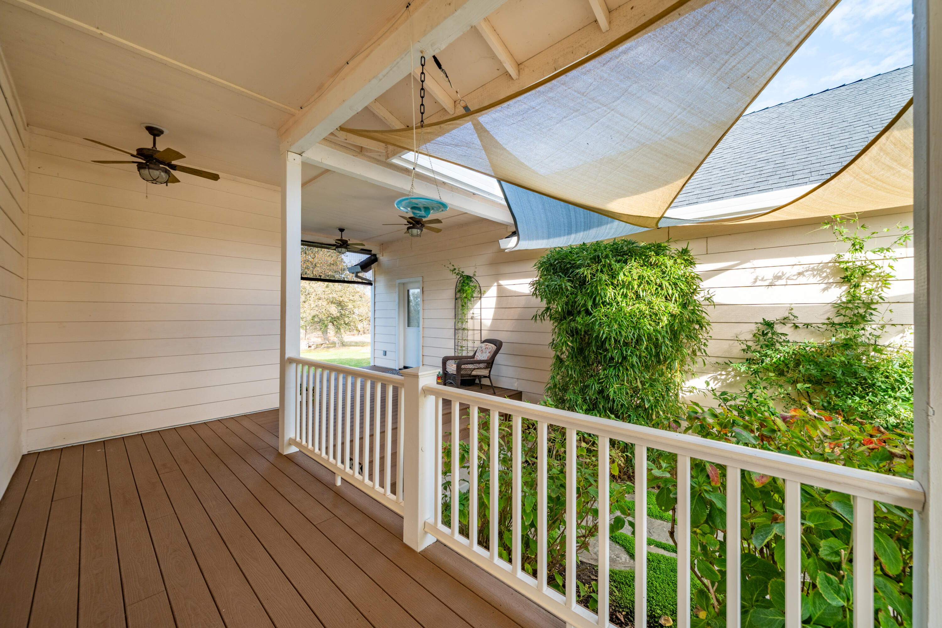 8180 Whispering Oaks Road Redding, CA 96002 - Photo 70 of 100 COVERED PORCH