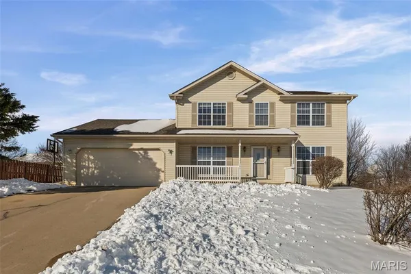 $270,000 | 794 Cedar Mill Drive, Belleville, IL 62221