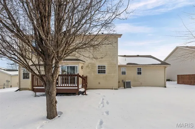 $270,000 | 794 Cedar Mill Drive, Belleville, IL 62221