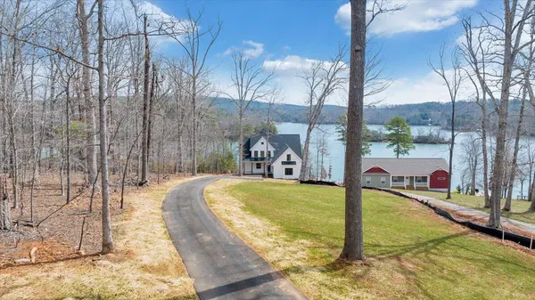 $895,000 | 1216 Runaway Bay Road, Lynch Station, VA 24571