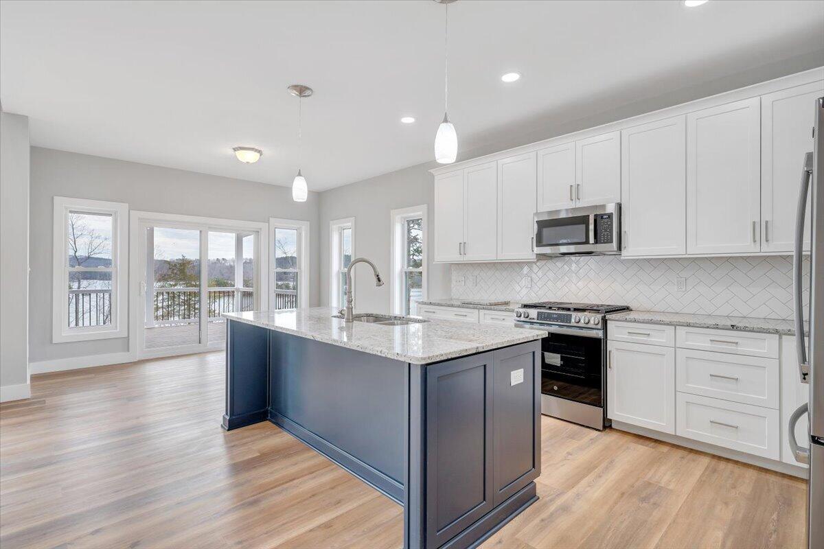 1216 Runaway Bay Road Lynch Station, VA 24571 - Photo 19 of 110 Kitchen