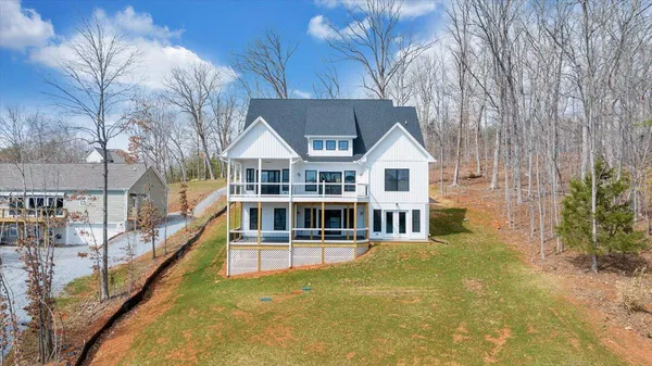 $895,000 | 1216 Runaway Bay Road, Lynch Station, VA 24571
