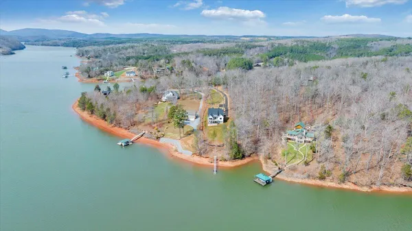 $895,000 | 1216 Runaway Bay Road, Lynch Station, VA 24571