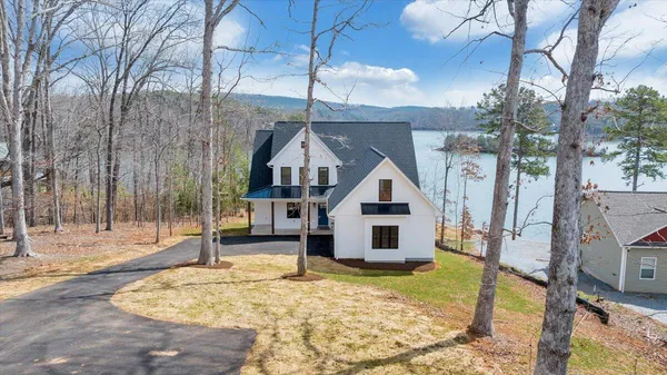 $895,000 | 1216 Runaway Bay Road, Lynch Station, VA 24571