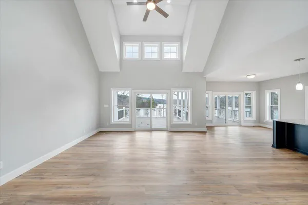 $895,000 | 1216 Runaway Bay Road, Lynch Station, VA 24571