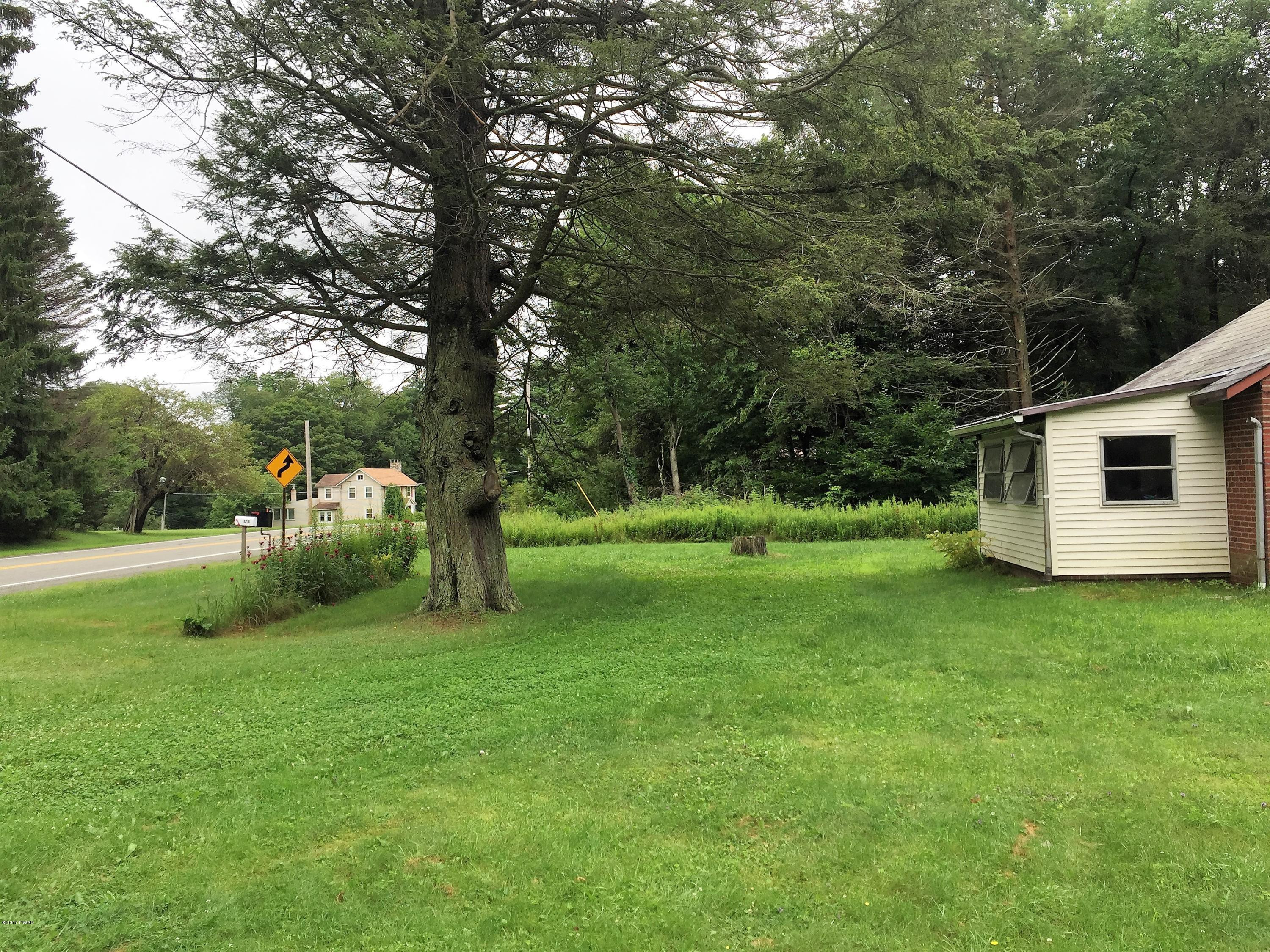 172 Roemerville Road Greentown, PA 18426 - Photo 11 of 15