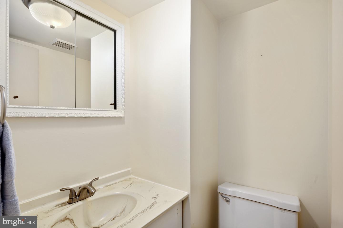 20104 Delaire Landing Road, Unit 104 Philadelphia, PA 19114 - Photo 9 of 25 Gallery Image 9