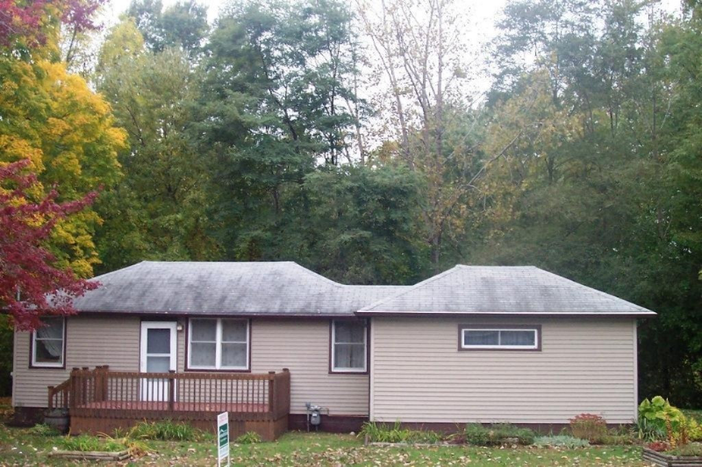 1332 Barron Lake Road Niles, MI 49120 - Photo 2 of 18 1332 Barron lk front