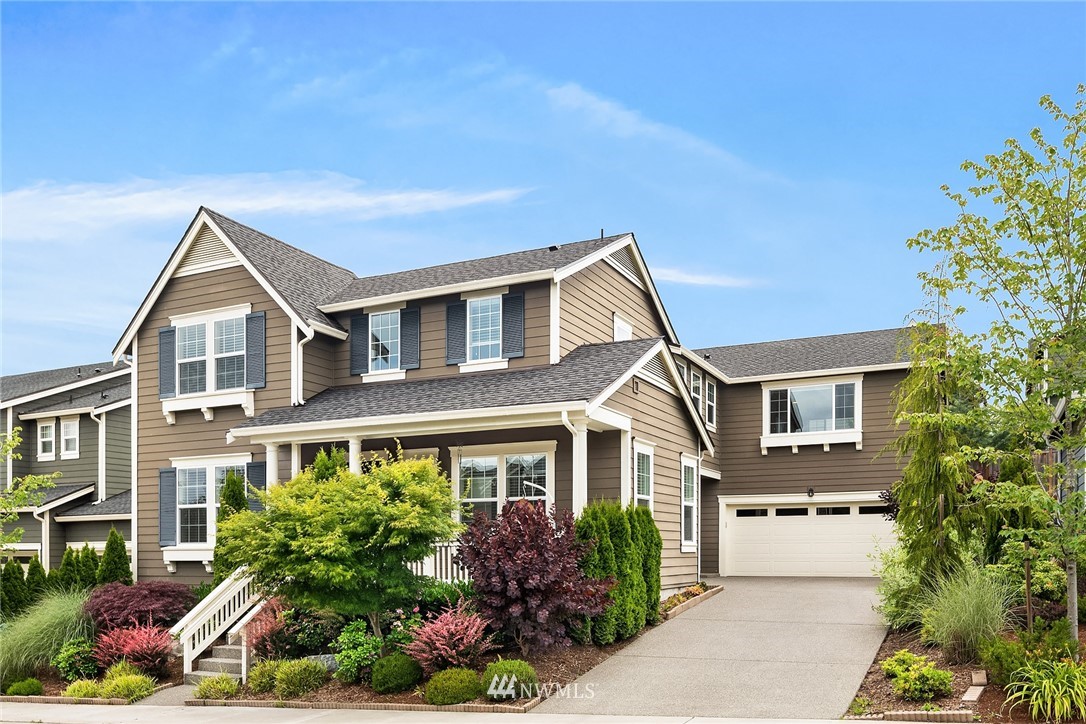 824 Mount Baker Avenue Northeast Renton, WA 98059 - Photo 1 of 31 Gallery Image 1