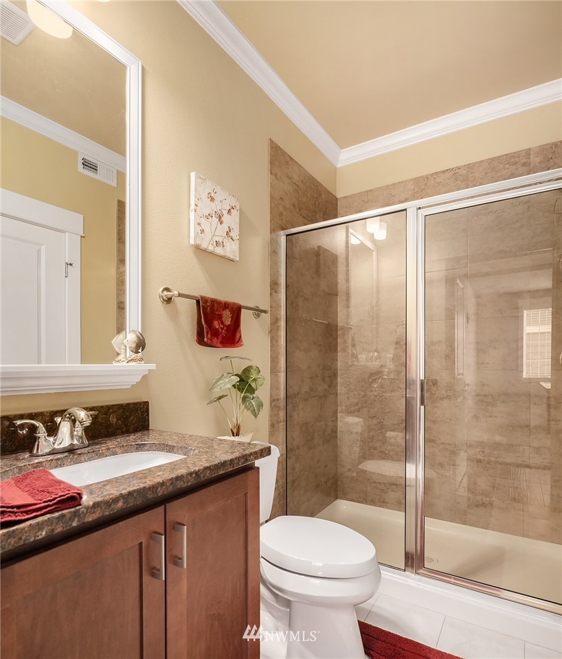 824 Mount Baker Avenue Northeast Renton, WA 98059 - Photo 16 of 31 Gallery Image 16