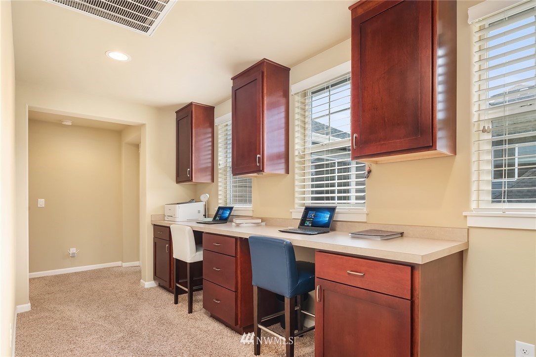 824 Mount Baker Avenue Northeast Renton, WA 98059 - Photo 22 of 31 Gallery Image 22