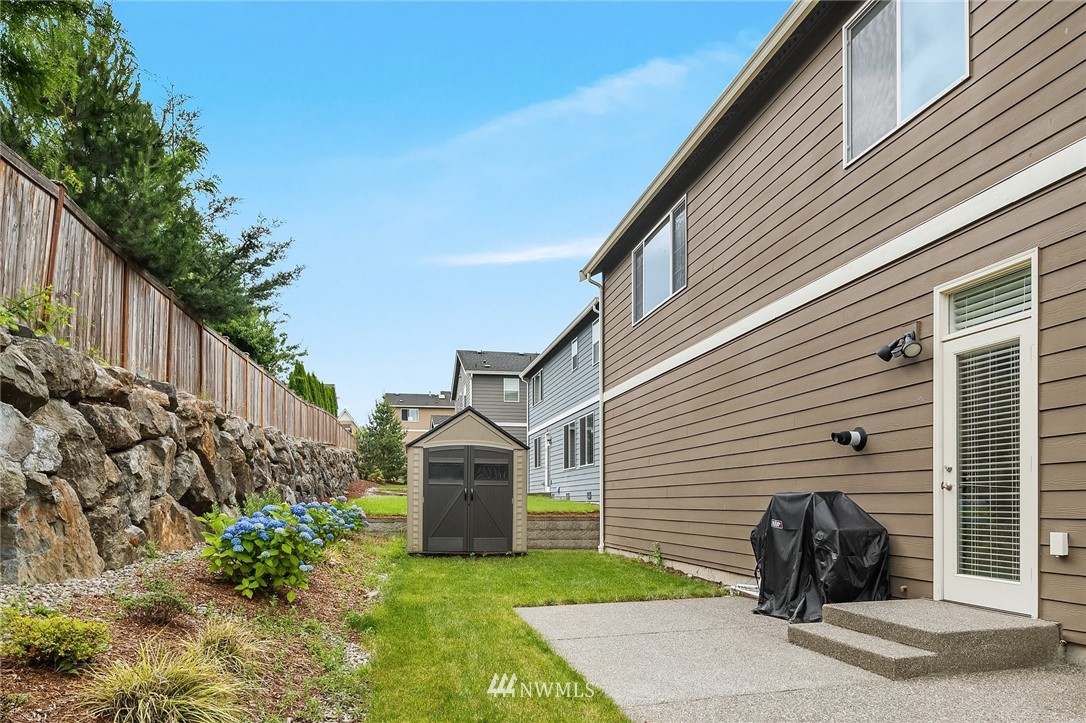 824 Mount Baker Avenue Northeast Renton, WA 98059 - Photo 30 of 31 Gallery Image 30