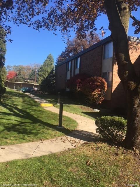 4043 West Maple Road, Unit 103 Bloomfield Hills, MI 48301 - Photo 5 of 15