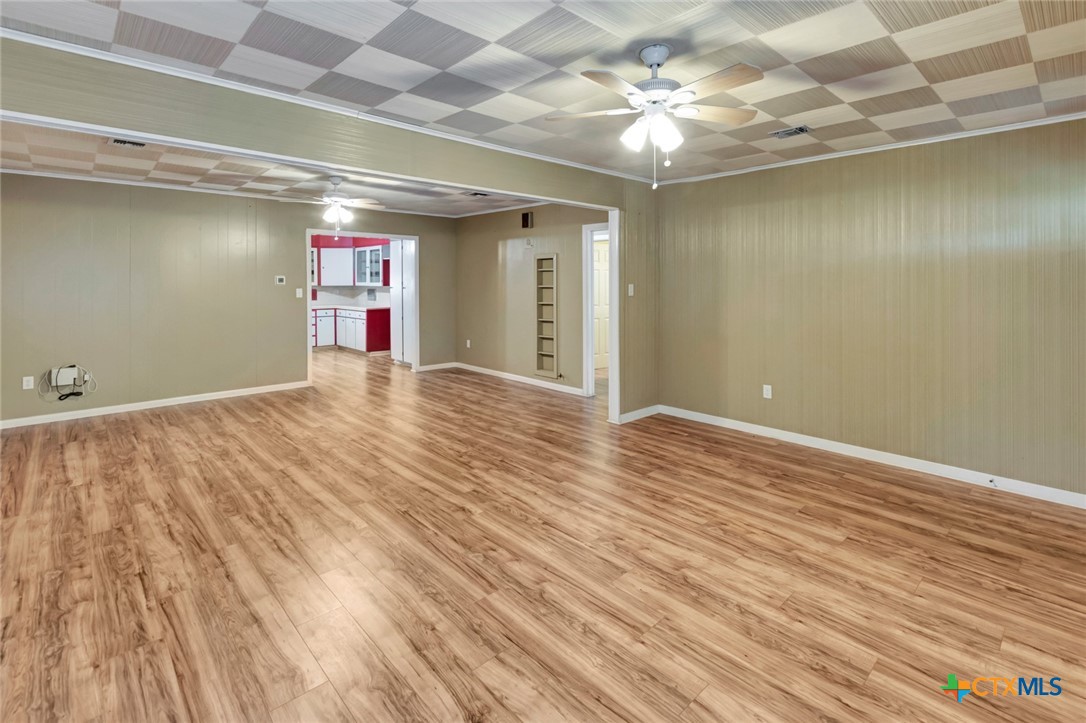 110 Marx Street Ganado, TX 77962 - Photo 6 of 25