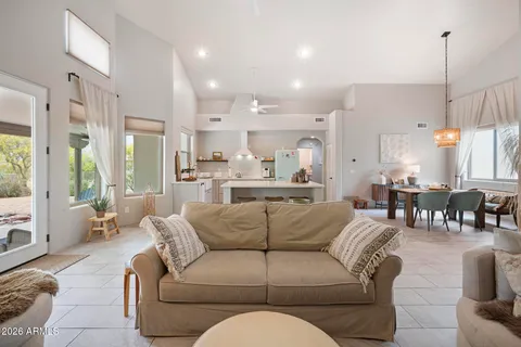 $975,000 | 32414 North 43rd Street, Cave Creek, AZ 85331