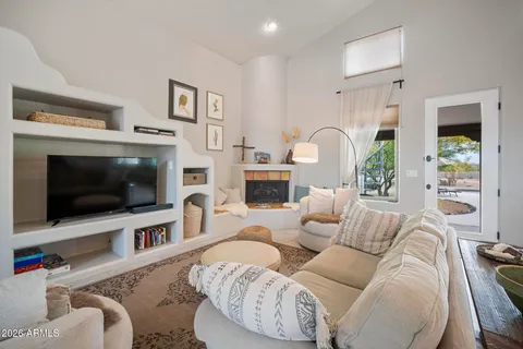 $975,000 | 32414 North 43rd Street, Cave Creek, AZ 85331