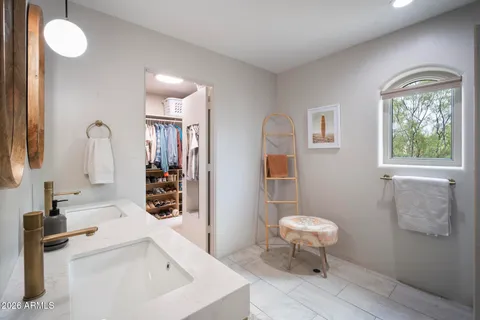 $975,000 | 32414 North 43rd Street, Cave Creek, AZ 85331