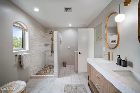 $975,000 | 32414 North 43rd Street, Cave Creek, AZ 85331