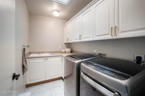 $975,000 | 32414 North 43rd Street, Cave Creek, AZ 85331
