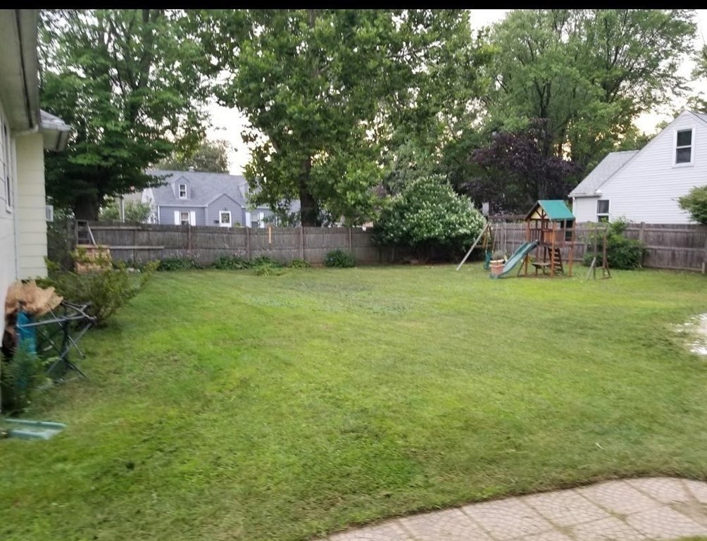 33 Superior Avenue Springfield, MA 01151 - Photo 4 of 25 Gallery Image 4