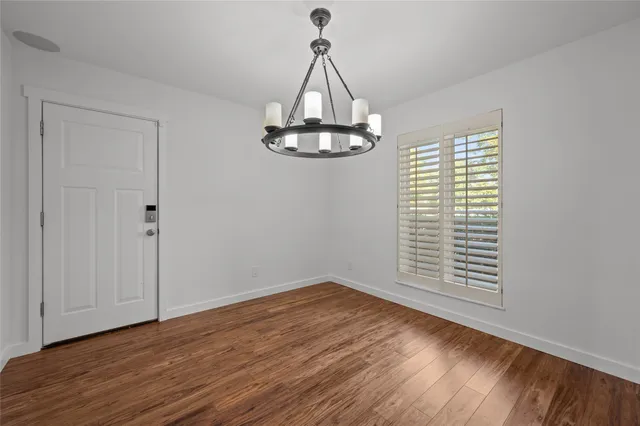 $4,600 | 4702 Bayou Vista Drive, Houston, TX 77091