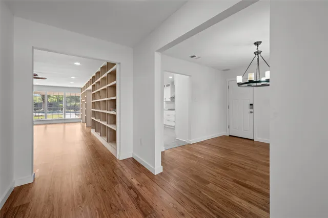 $4,600 | 4702 Bayou Vista Drive, Houston, TX 77091