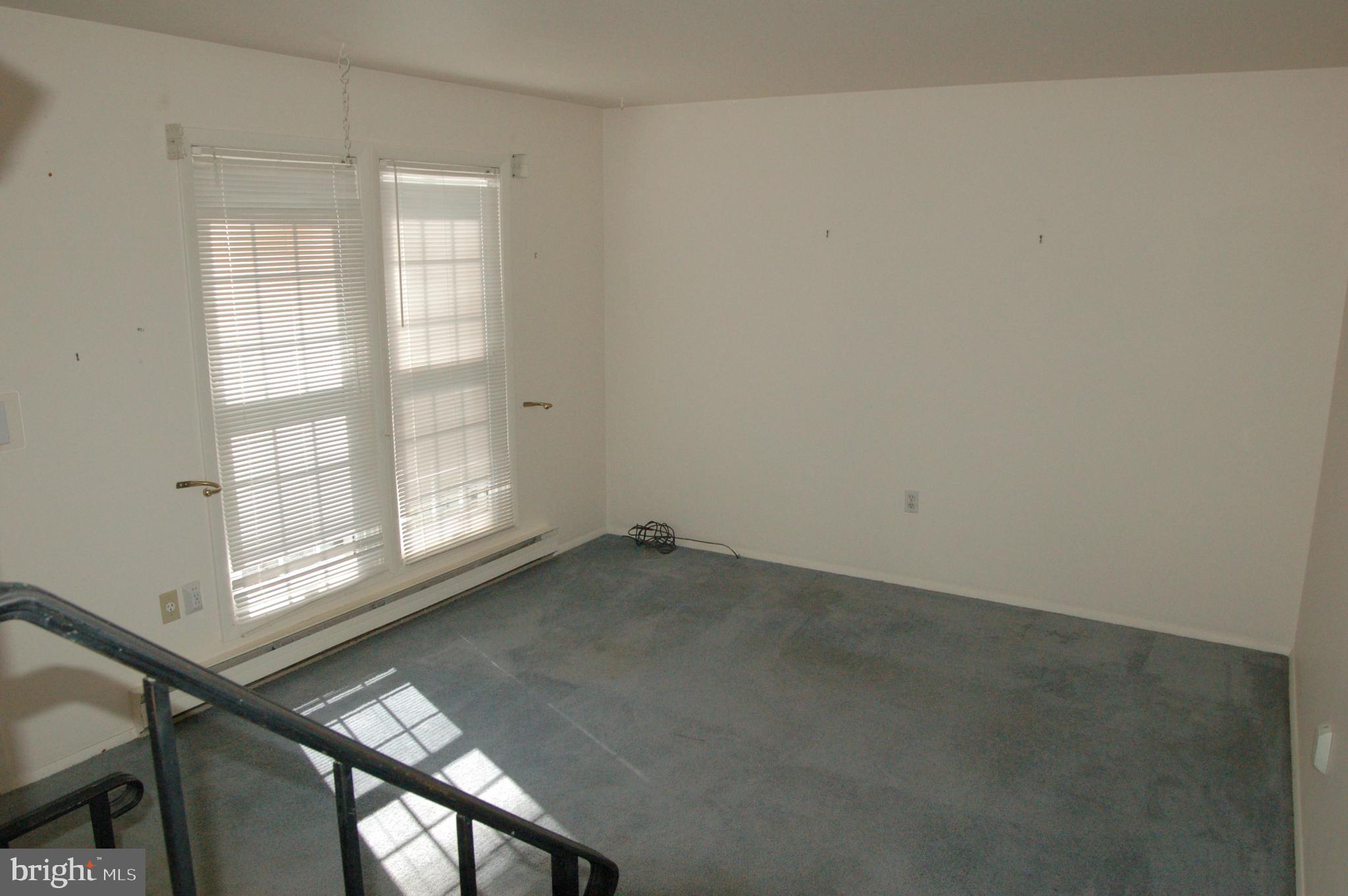 181 Warren Way Lancaster, PA 17601 - Photo 5 of 17