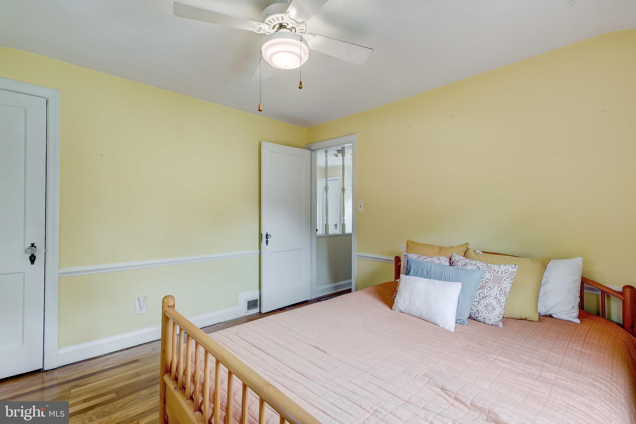 6503 Beverly Road Baltimore, MD 21239 - Photo 37 of 53 Second BD- Wood Flooring