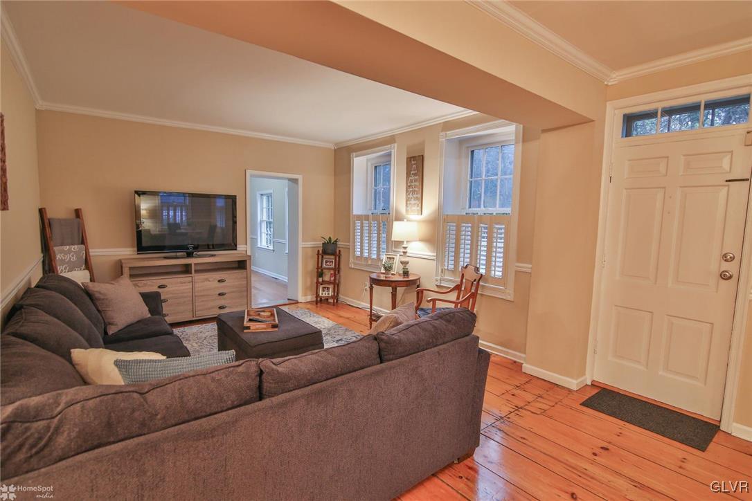 2490 Riverbend Road Allentown, PA 18103 - Photo 7 of 44 Gallery Image 7