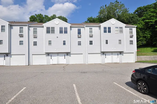 $310,000 | 13 Valley Drive, Unit 13, New Milford, CT 06776