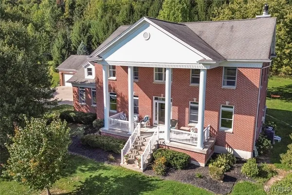 $729,000 | 6405 Hillcroft Drive, Boston, NY 14025