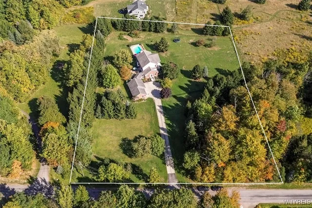 $729,000 | 6405 Hillcroft Drive, Boston, NY 14025