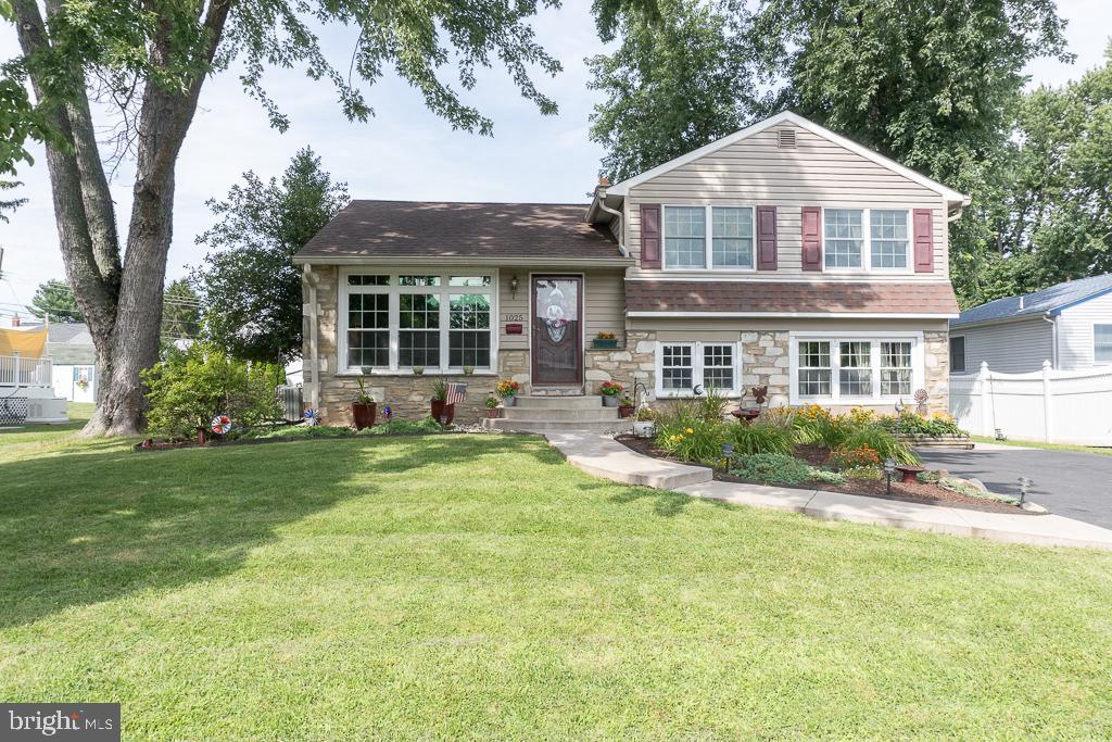 1025 Windsor Road Warminster, PA 18974 - Photo 1 of 41