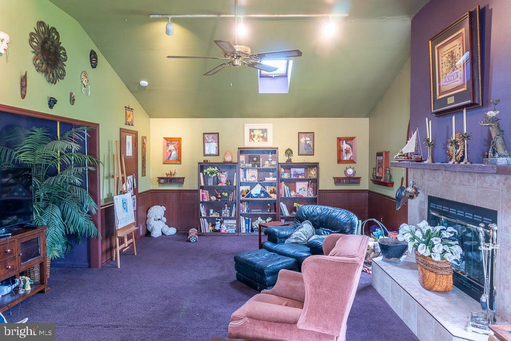 1025 Windsor Road Warminster, PA 18974 - Photo 15 of 41