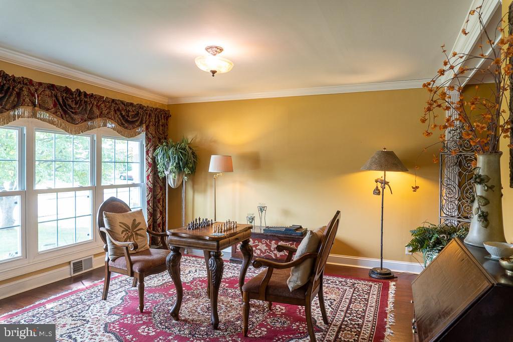1025 Windsor Road Warminster, PA 18974 - Photo 3 of 41