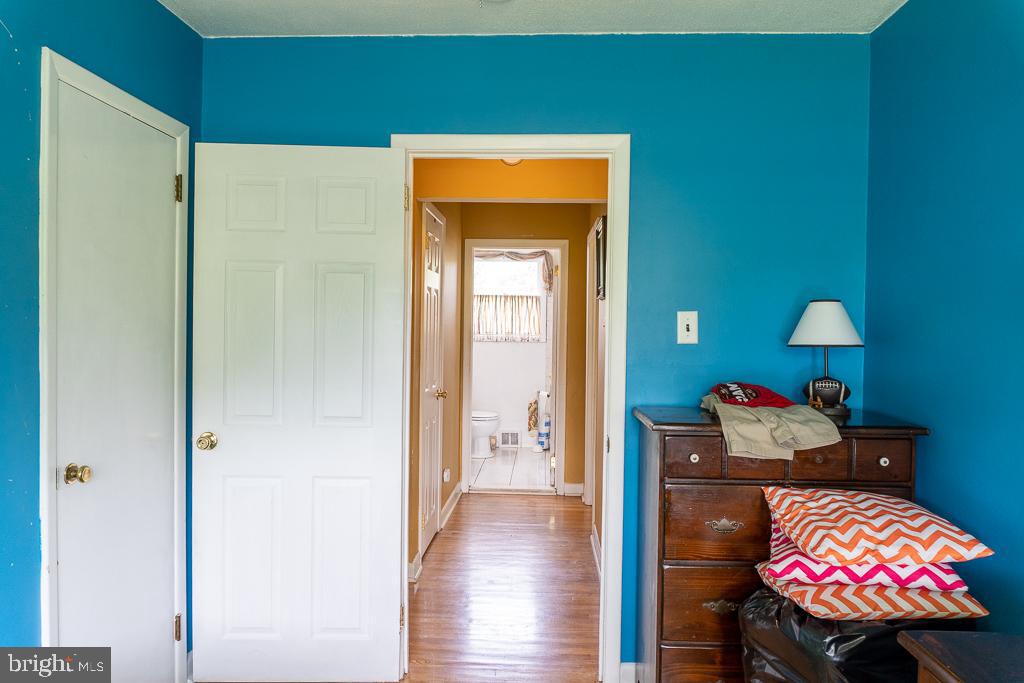 1025 Windsor Road Warminster, PA 18974 - Photo 25 of 41